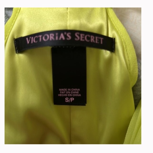 Victoria Secret lime green pleated dress - Picture 4 of 4